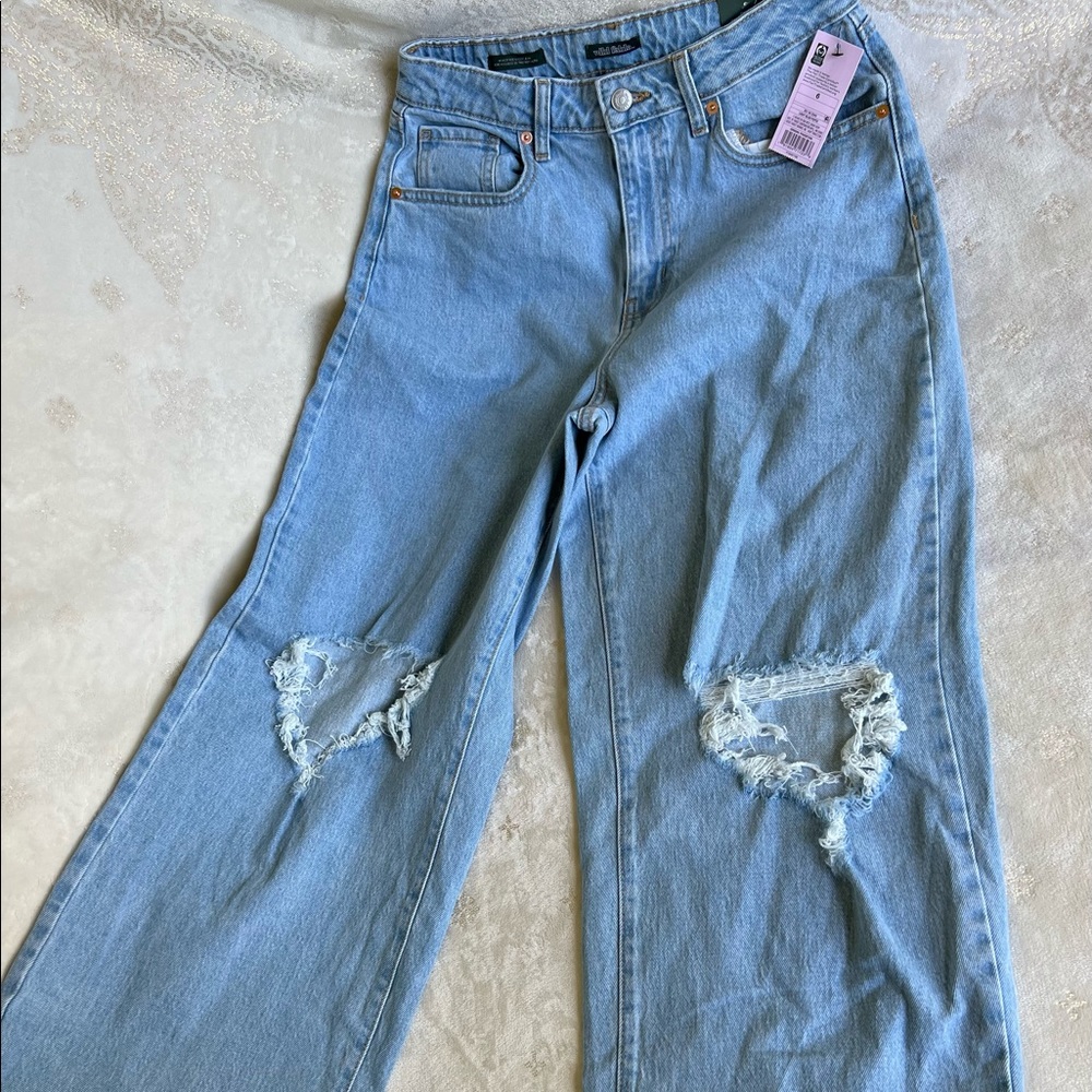 high rise wide leg jeans color Blue size 6/28